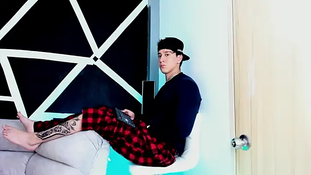 Snapshot of JUSTIN_FULLER1 chatting on October 20, 2025, 6:30 pm JUSTIN FULLER1 online show from October 20, 2025, 6:30 pm