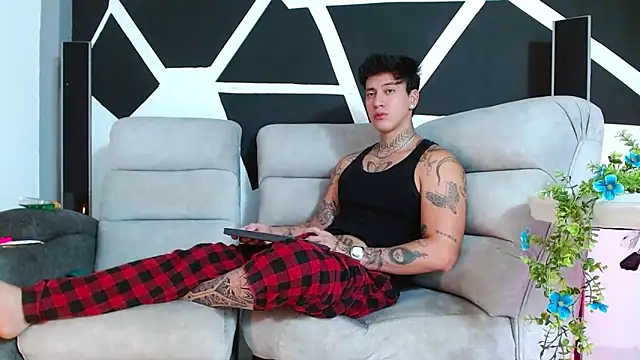 Snapshot of JUSTIN_FULLER1 chatting on November 30, 2025, 2:21 pm JUSTIN FULLER1 online show from November 30, 2025, 2:21 pm