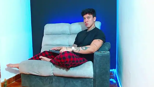 Snapshot of JUSTIN_FULLER1 chatting on January 9, 2026, 6:21 pm JUSTIN FULLER1 online show from January 9, 2026, 6:21 pm