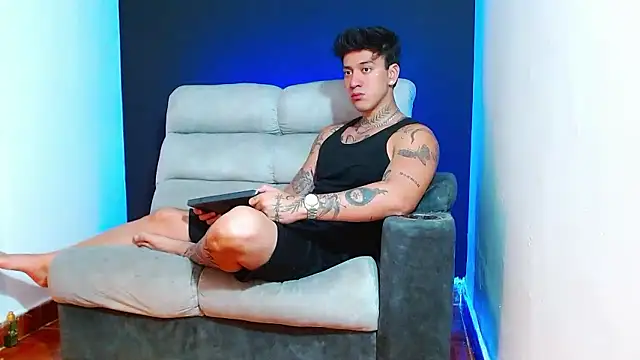 Snapshot of JUSTIN_FULLER1 chatting on January 14, 2026, 4:01 pm JUSTIN FULLER1 online show from January 14, 2026, 4:01 pm