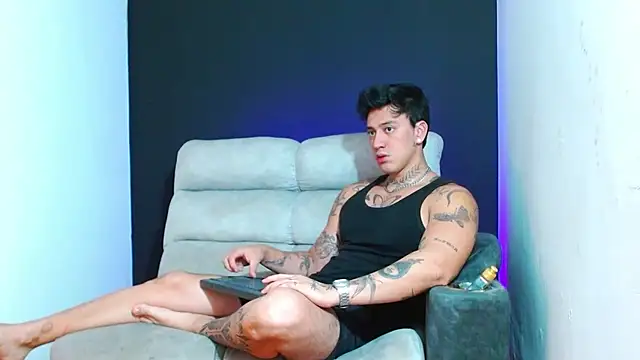 Snapshot of JUSTIN_FULLER1 chatting on February 5, 2026, 6:12 pm JUSTIN FULLER1 online show from February 5, 2026, 6:12 pm