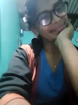 anusexygirl1 online show from March 5, 2026, 1:40 pm