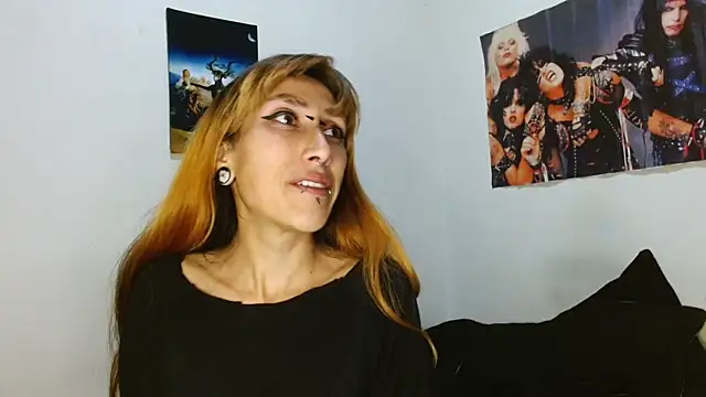 Asterothxznikki online show from January 13, 2026, 1:22 am