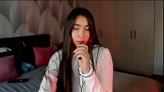 Bambiii bby online show from December 1, 2025, 3:11 am