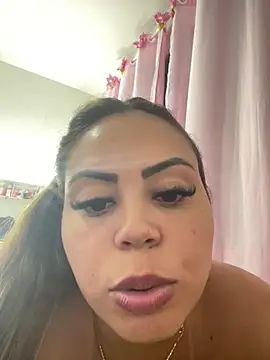 Snapshot of lariic chatting on February 19, 2025, 12:46 am lariic online show from February 19, 2025, 12:46 am