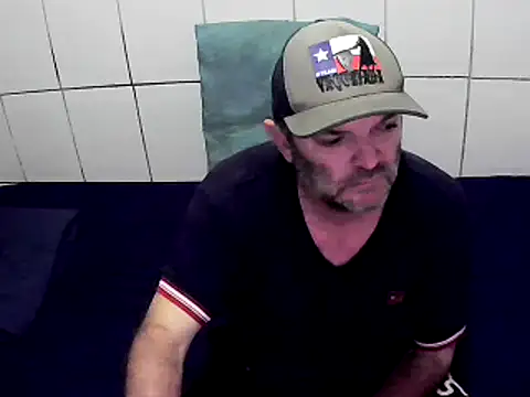 Snapshot of pierdona chatting on December 23, 2024, 8:57 pm pierdona online show from December 23, 2024, 8:57 pm