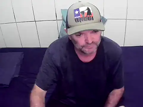 Snapshot of pierdona chatting on January 5, 2025, 12:42 pm pierdona online show from January 5, 2025, 12:42 pm