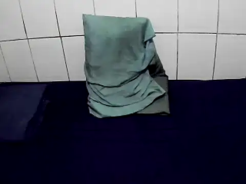 Snapshot of pierdona chatting on January 19, 2025, 12:06 am pierdona online show from January 19, 2025, 12:06 am