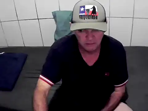 Snapshot of pierdona chatting on February 1, 2025, 8:47 pm pierdona online show from February 1, 2025, 8:47 pm