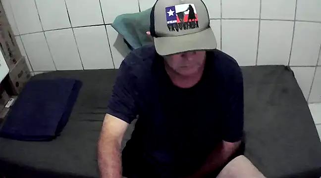 Snapshot of pierdona chatting on February 15, 2025, 10:52 pm pierdona online show from February 15, 2025, 10:52 pm