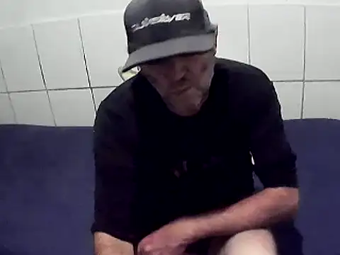 pierdona online show from February 13, 2026, 7:32 pm