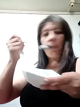 carolina linarez69 online show from June 2, 2026, 8:44 pm