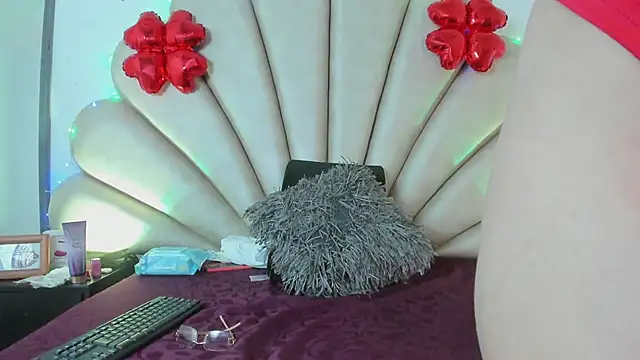Snapshot of Anna__Spencer chatting on February 15, 2025, 8:44 am Anna Spencer online show from February 15, 2025, 8:44 am