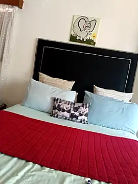 Snapshot of contagiousqueen chatting on February 12, 2026, 9:37 am contagiousqueen online show from February 12, 2026, 9:37 am