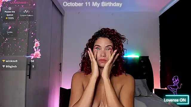 Snapshot of anna__duff chatting on October 4, 2025, 10:30 pm anna duff online show from October 4, 2025, 10:30 pm