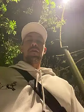 dantedesirexx online show from March 12, 2025, 8:08 am