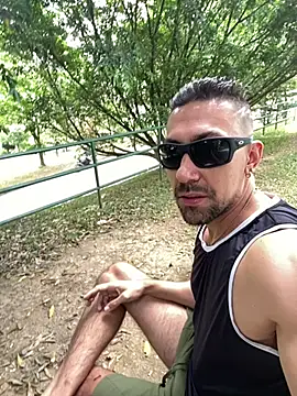 dantedesirexx online show from May 30, 2026, 4:37 pm