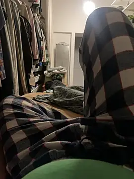 RSR 26689 online show from February 11, 2025, 8:42 pm