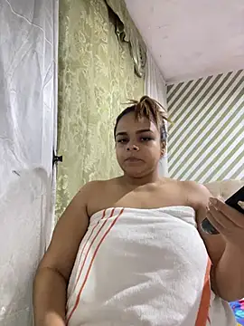 Evabigass online show from February 28, 2026, 9:16 pm