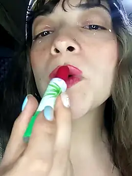 Snapshot of Elvishcassie_ chatting on December 23, 2024, 2:45 am Elvishcassie  online show from December 23, 2024, 2:45 am