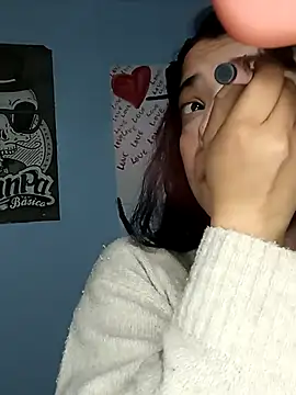 Snapshot of Elvishcassie_ chatting on February 20, 2025, 12:52 am Elvishcassie  online show from February 20, 2025, 12:52 am