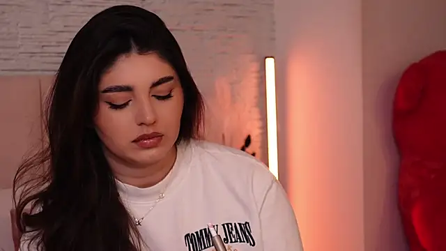 RachelSwaan online show from January 17, 2025, 9:49 am