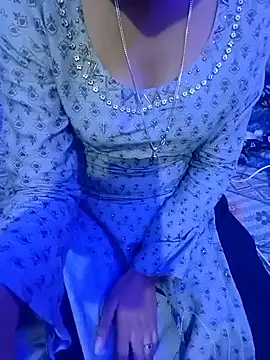 Snapshot of Hot-Malika chatting on December 11, 2024, 12:34 pm Hot-Malika online show from December 11, 2024, 12:34 pm