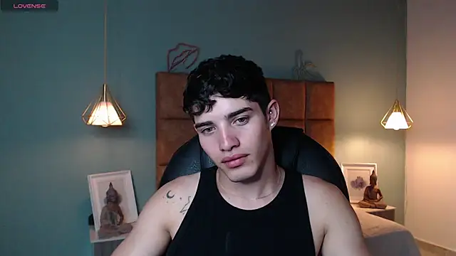 AlejooTwink online show from February 13, 2025, 8:55 pm