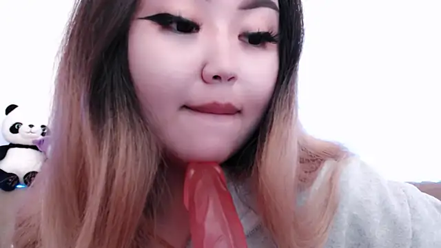 amelia sunlight online show from April 9, 2026, 7:41 pm