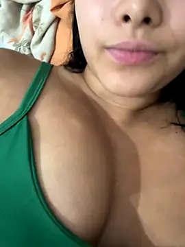 Snapshot of Havenna_ chatting on October 16, 2025, 11:55 am Havenna online show from October 16, 2025, 11:55 am
