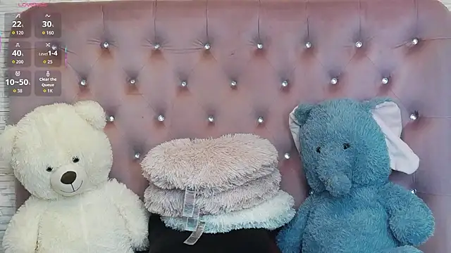 SophiaStarr online show from February 6, 2026, 8:34 pm