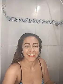 Venus-Wood online show from September 10, 2025, 7:47 pm