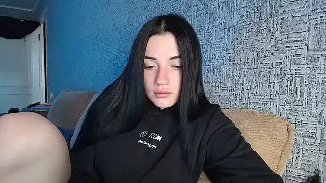 Liana diva online show from April 8, 2026, 1:22 pm