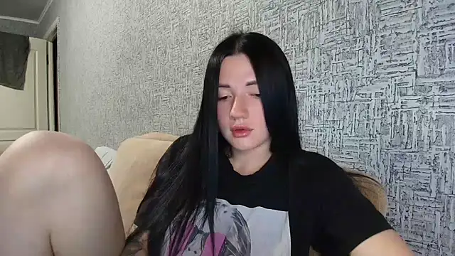 Snapshot of Liana_diva chatting on May 31, 2026, 5:31 pm Liana diva online show from May 31, 2026, 5:31 pm