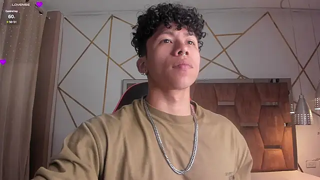 AkazaBoy  online show from January 17, 2025, 4:06 am