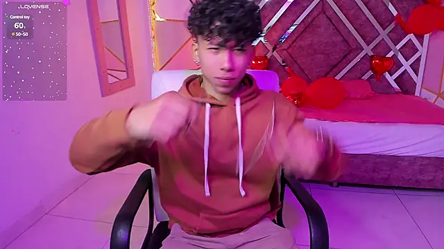 AkazaBoy  online show from February 11, 2025, 4:01 am