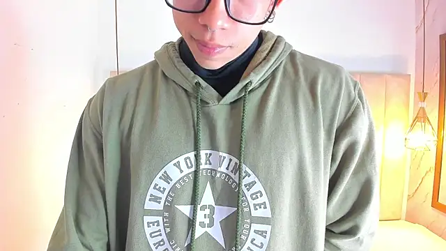 AkazaBoy  online show from November 28, 2025, 3:53 am