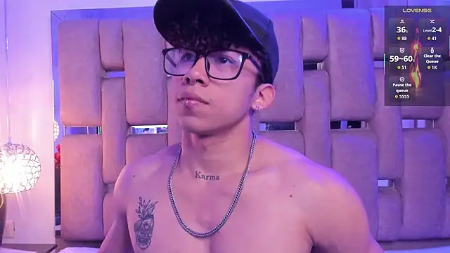 AkazaBoy  online show from January 11, 2026, 5:12 am