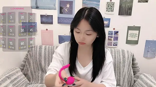 Snapshot of LiLiYbaby chatting on September 14, 2025, 6:01 am LiLiYbaby online show from September 14, 2025, 6:01 am