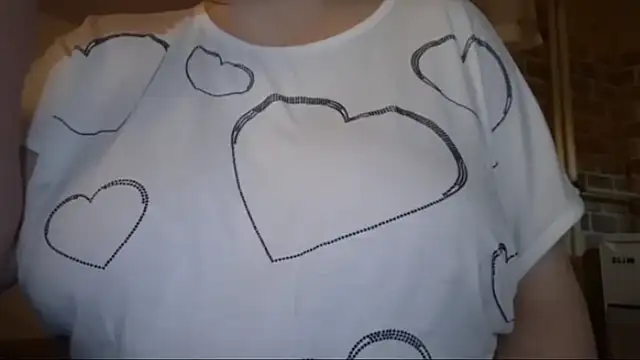 AalinnaK online show from January 7, 2026, 9:28 pm