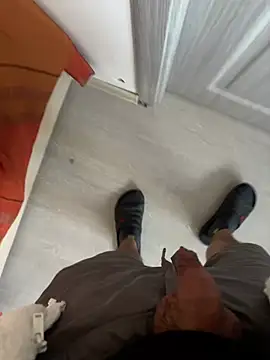 daubine46 online show from April 23, 2026, 5:08 am