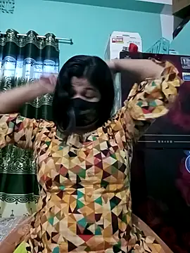 Snapshot of Sumi-roy chatting on December 17, 2025, 7:58 am Sumi-roy online show from December 17, 2025, 7:58 am