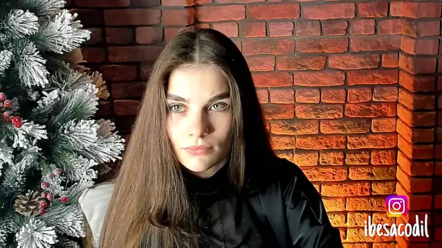 adriana allien online show from December 28, 2024, 10:13 pm