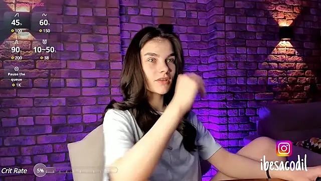 adriana allien online show from January 21, 2025, 10:30 pm