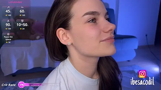 adriana allien online show from September 18, 2025, 7:27 pm