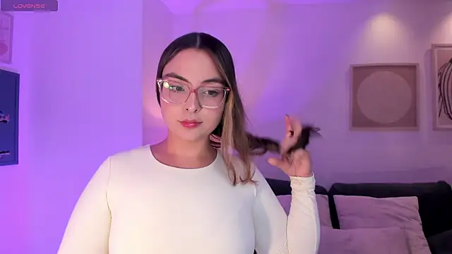 AllisonRogersX online show from April 11, 2026, 8:02 pm