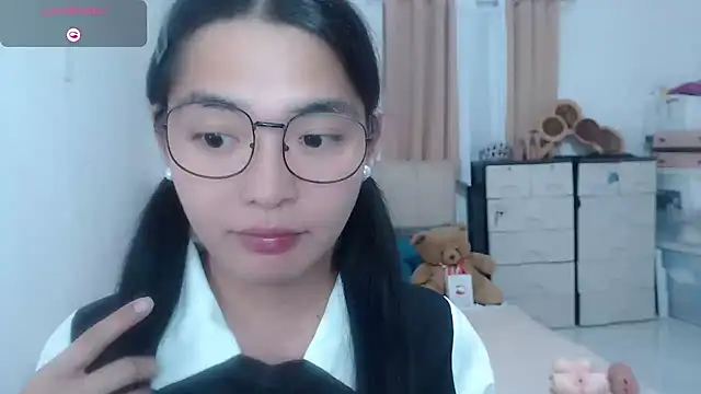 Snapshot of zhaviahale21 chatting on July 28, 2026, 12:59 pm zhaviahale21 online show from July 28, 2026, 12:59 pm