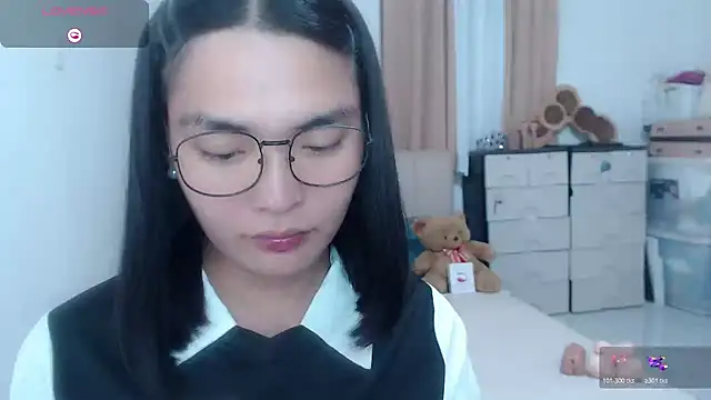 Snapshot of zhaviahale21 chatting on July 29, 2026, 2:37 pm zhaviahale21 online show from July 29, 2026, 2:37 pm