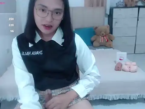 Snapshot of zhaviahale21 chatting on August 5, 2026, 4:43 pm zhaviahale21 online show from August 5, 2026, 4:43 pm