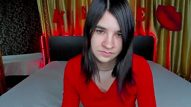  Polly Love  online show from March 4, 2026, 7:03 am